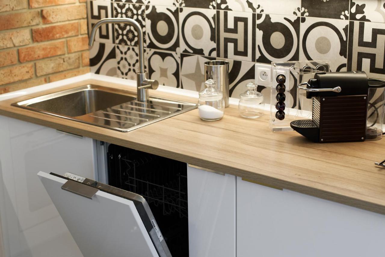 City Centre Modern Apartment Poznan Free Parking المظهر الخارجي الصورة